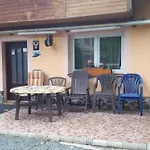 Chalupa, 3x Apartmany, 11 Luzek. Sedlec-Prcice