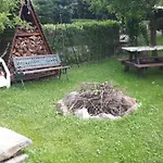 Chalupa, 3x Apartmany, 11 Luzek. Sedlec-Prcice