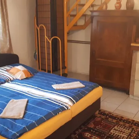 Chalupa, 3x Apartmany, 11 Luzek.