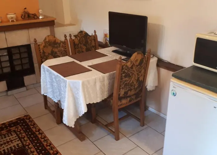 Chalupa, 3x Apartmany, 11 Luzek. شقة Sedlec-Prcice