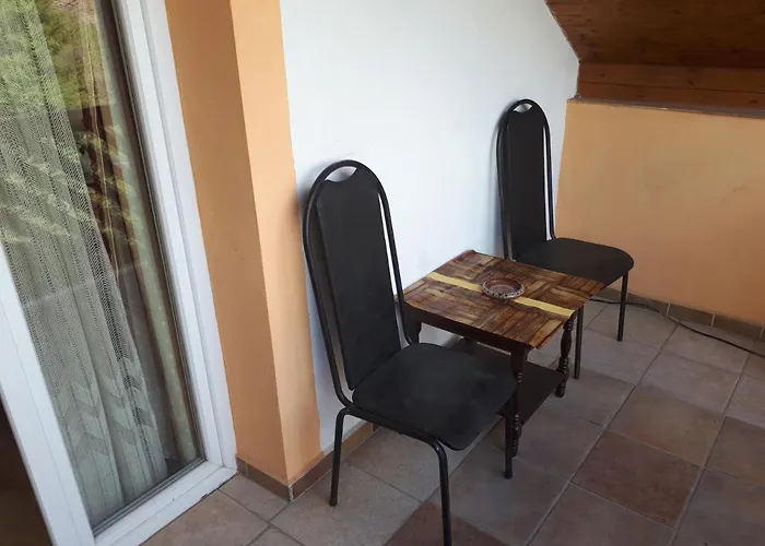 Chalupa, 3x Apartmany, 11 Luzek.